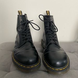 Black Doc Martins 1460
